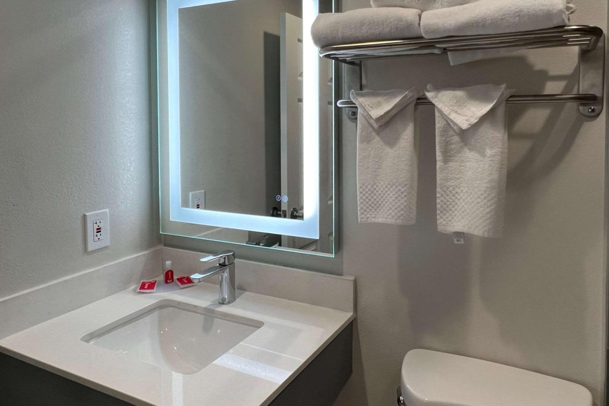 Quality Inn Tracy I-205 Eksteriør bilde